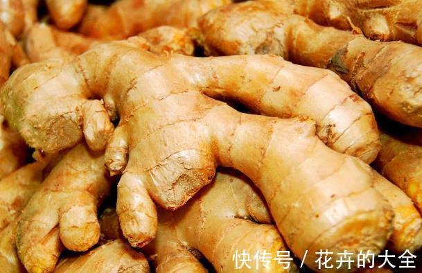 三伏天|三伏天泡脚,胜过吃补药,用三物泡脚,除湿驱寒活血通络