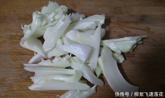 女性不要错过一道菜,每周吃两次,排出毒素子宫干净,气色好
