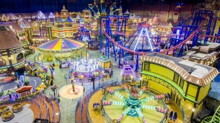 春节假期第三天，岛城60家景区待客30.21万人次