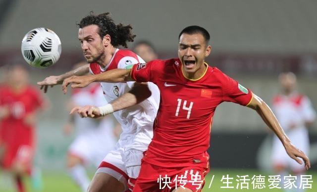 国足|0-1到2-3!国足克星成鱼腩,2大数据小组垫底,足协高层集体离职