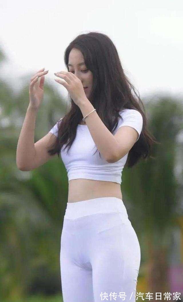 瑜伽裤 时尚帅气的瑜伽裤穿搭年轻有品位,时尚大方又舒适,靓丽十足!