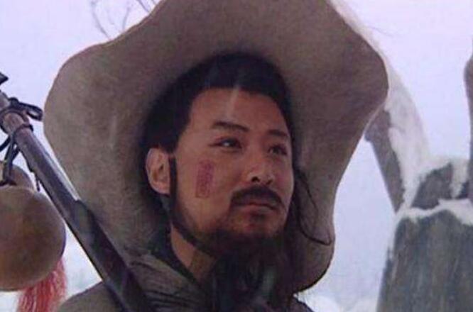 鲁智深$在风雪山庙之前,面对大好山河,林冲在暴风雪中先热了个身