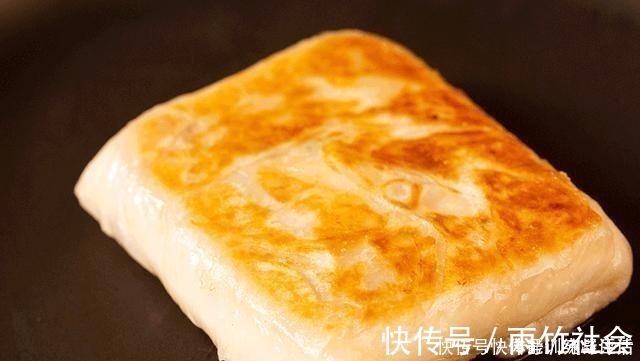 这饼太绝太香了,不管你会不会做饭,谁都能做好吃,5分钟就搞定!