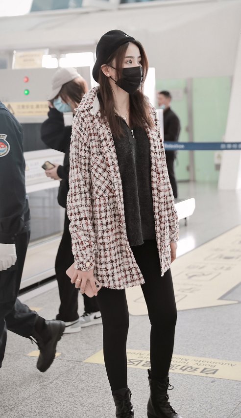 轻韩式穿搭大合集来啦，多种私服风格轻松掌握，妥妥成为时髦精