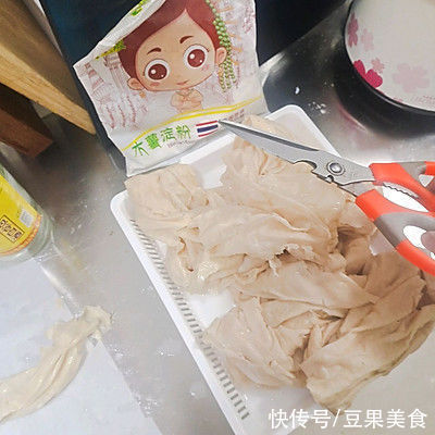 猪肉卷|早上不知道吃什么，一碗潮汕广章（猪肉卷）全搞定