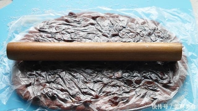  糕团|一杯糯米一碗红豆，蒸熟加搅拌，即成又香又软的糯米糕，再不用买