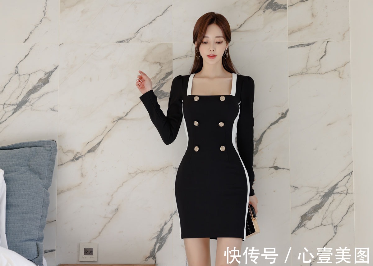 孙允珠|女神孙允珠高清时尚搭配：萨克森黑荞麦田园竖扣复古裙