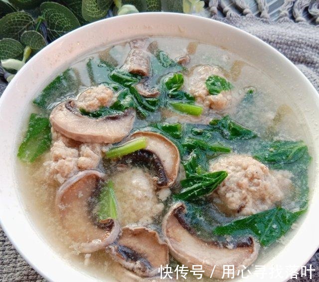 口蘑菜心|口蘑菜心肉丸汤,营养丰富,汤鲜味美!