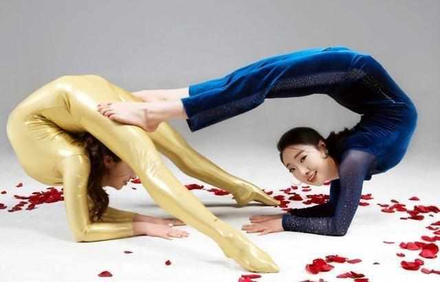 中国女性&中国第一柔术美女,全身关节可随意弯折,成世界最软妹子