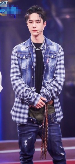 exo|王一博張藝興劉憲華韓庚合照，同是街舞達(dá)人