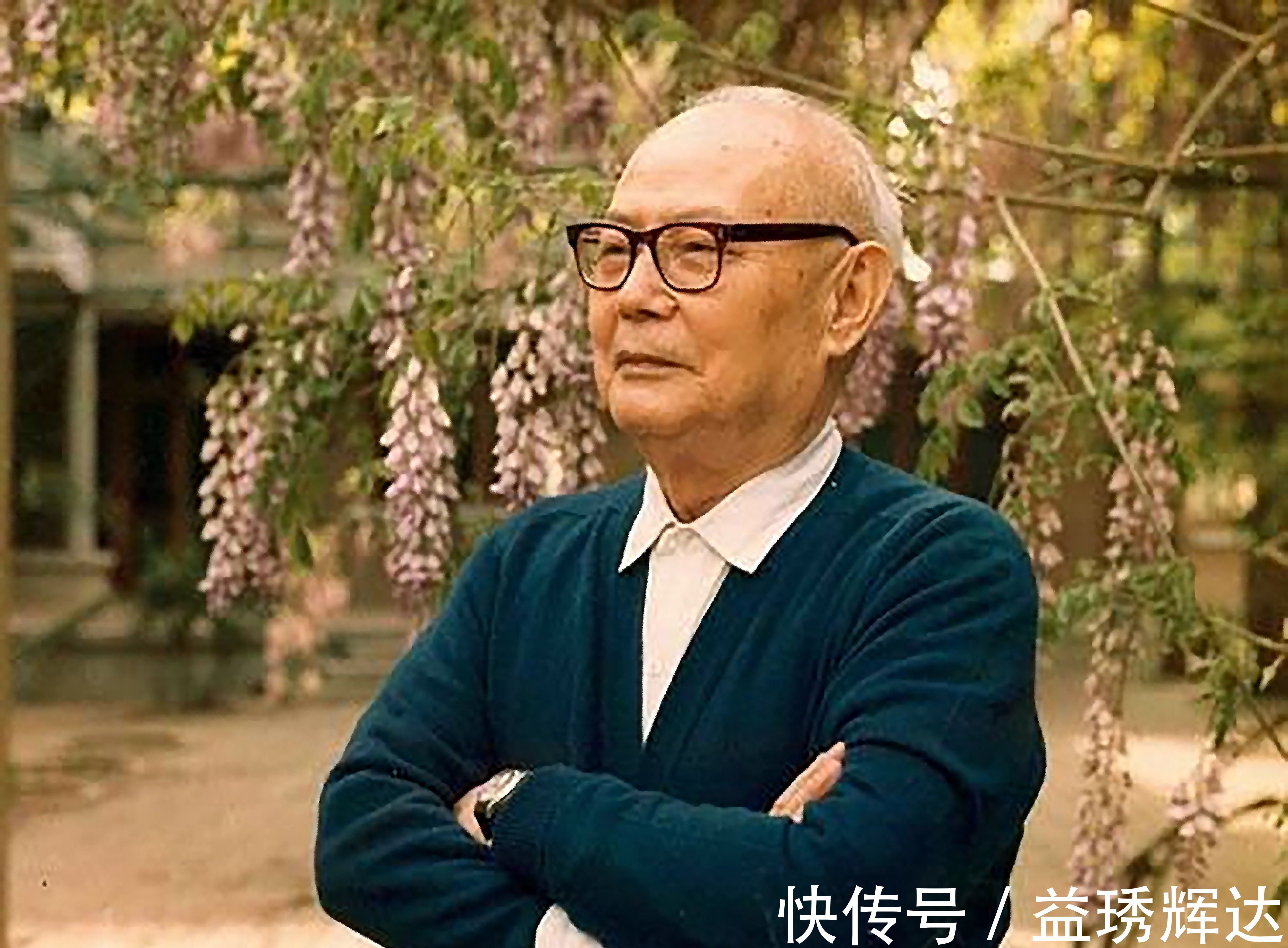 叶剑英#叶剑英元帅10精品书法作品欣赏，笔力坚挺，网友：字如其人也