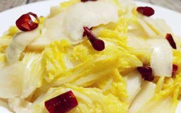 含有|白菜和三种食物一起吃，可能会不利于健康，赶紧告诉家里人