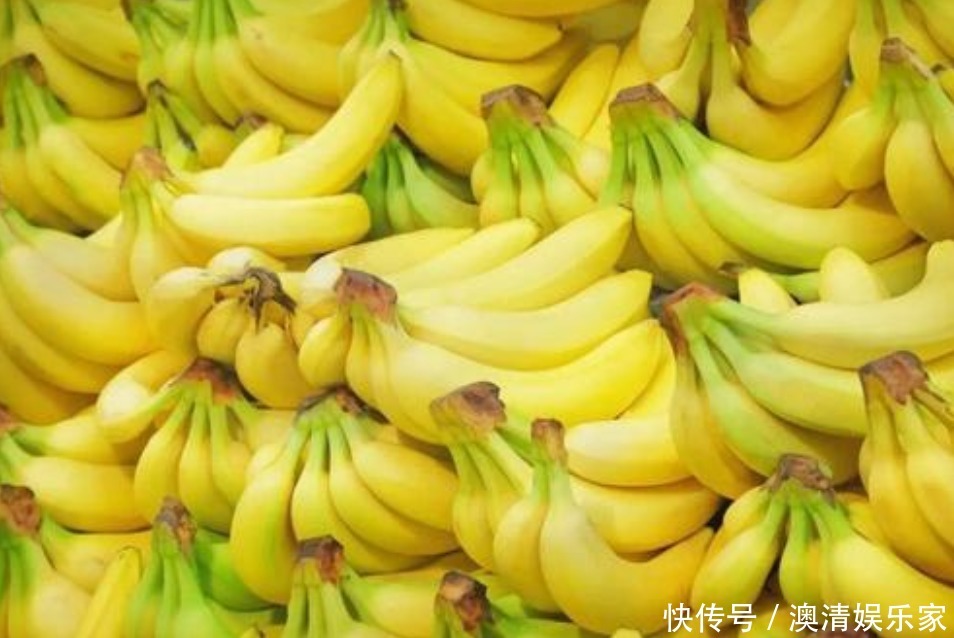 香蕉不会保存果农教你一招,轻松防止香蕉变黑,早知道早受益!