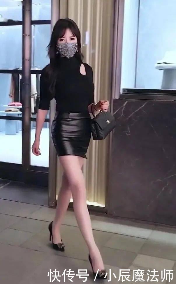 视觉|半身黑皮裙搭上高跟鞋,视觉上高级,看着就像“都市女郎”