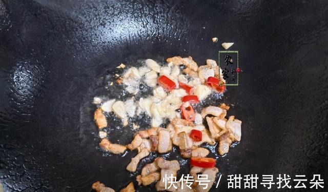 脆爽|入秋后,少吃黄瓜空心菜多吃它,营养好正当季,每天炒一盘脆又香!