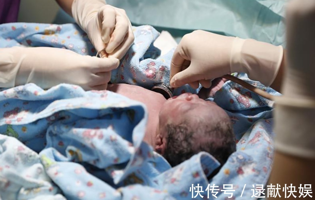 麻醉|抗麻体质孕妇“生剖”双胞胎,哭声撕心裂肺,产房外丈夫泪如雨下