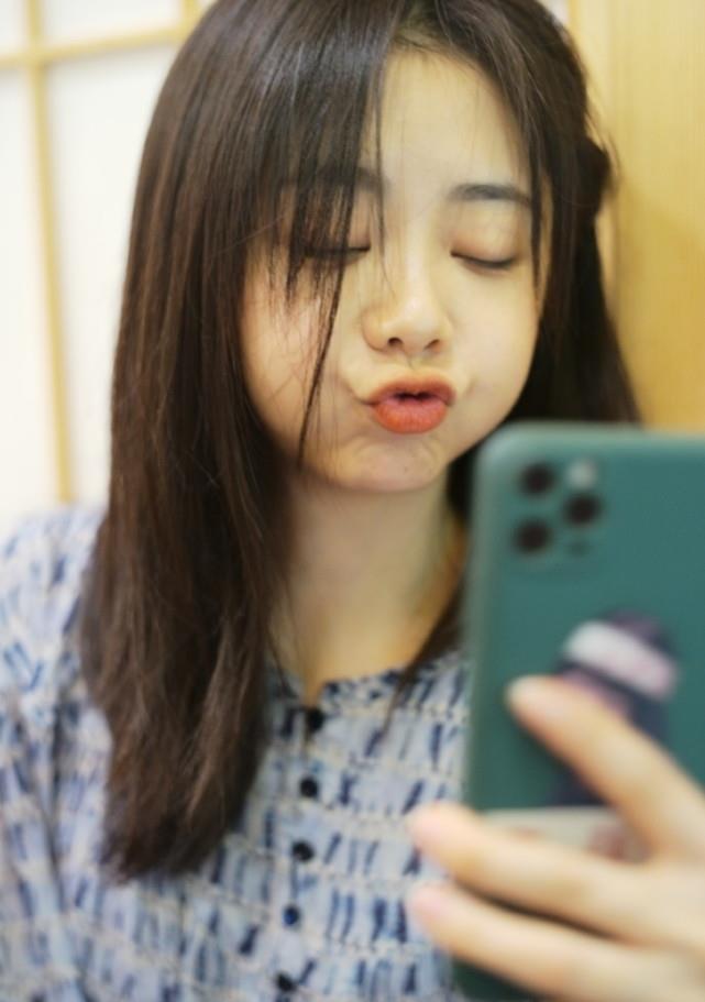 肩膀|譚松韻靠baby肩膀, 誰注意李沁的反應(yīng), 暴露女明星之間真實關(guān)系