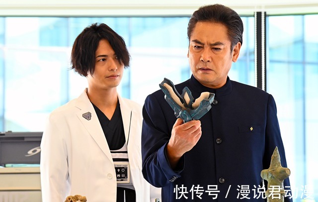 时冈|特利迦剧场版:新队长是邪特人间体,反派组织是超古代黑暗教团