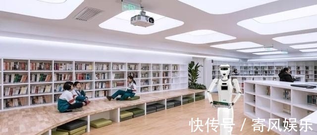 机器视觉|国内首发!高新这款人形智能机器人正式“上岗”