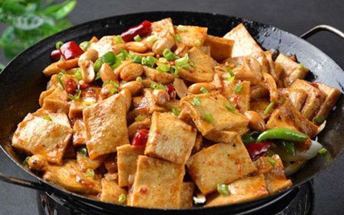 鲜嫩|立春后,女性多吃“美容菜”,鲜嫩营养,去皱美颜,抗衰老更漂亮