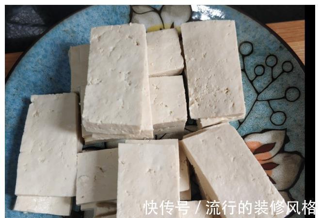豆腐|豆腐不要直接入锅炒,多加1步骤,豆腐出锅嫩滑爽口,上桌流口水