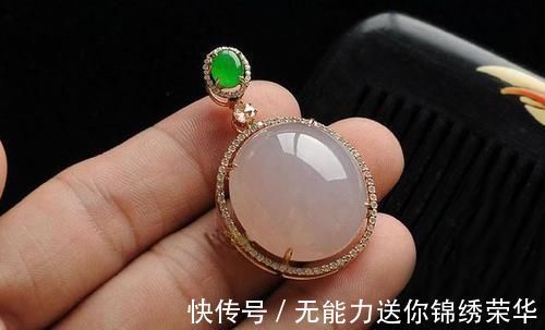 翡翠|水是翡翠的灵魂, 没有了水的翡翠很呆板, 一点灵气都没有