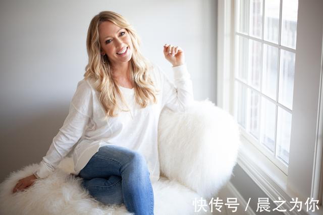 猫式|加冕“田纳西州选美小姐”,身材与气质并重,健身生活阳光向上!