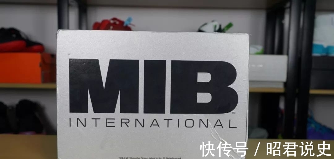 女武神 国货逆天球鞋,脚感爆炸,送衣服还联名,发售价竟低于一千!