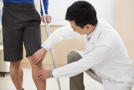 膝关节|膝关节炎的主要发生人群，赶紧看看，有没有你？
