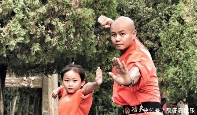 乐嘉三次婚姻,三任老婆个个貌美如花,小