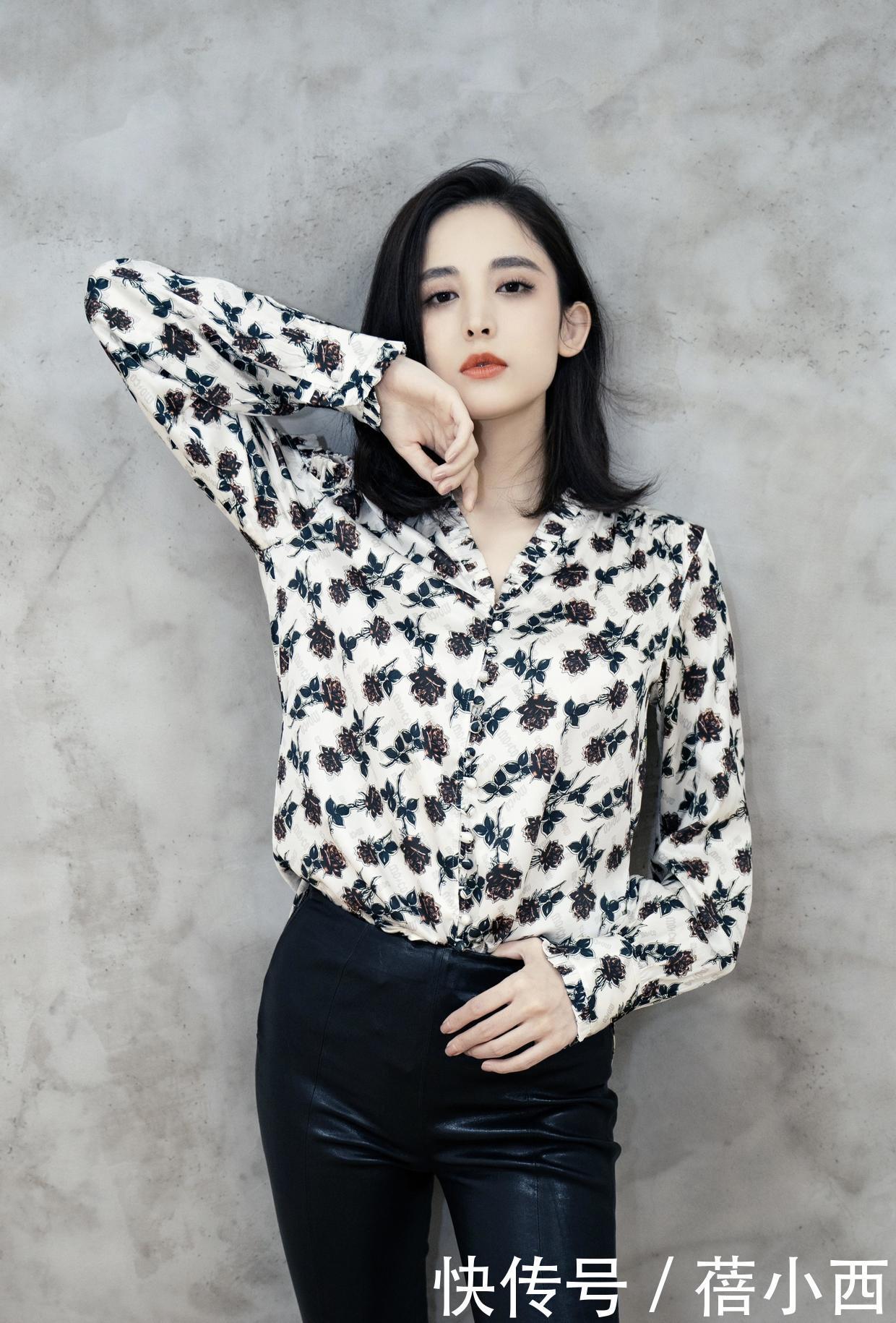 谢杏芳|谢杏芳真是自带超模气场,穿印花衬衫配阔腿裤,退役后气质大不同