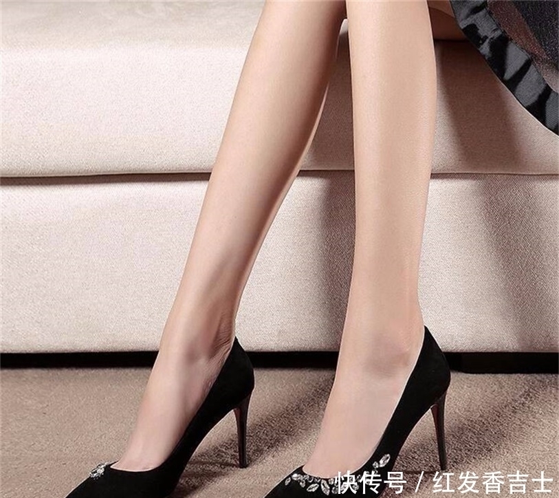 妩媚|尖头高跟鞋显女人优雅,性感的酒杯跟设计,散发妩媚迷人的气息