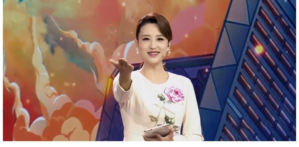 央视主持人张蕾被重用,主持央视热播综艺,搭档门面主持人