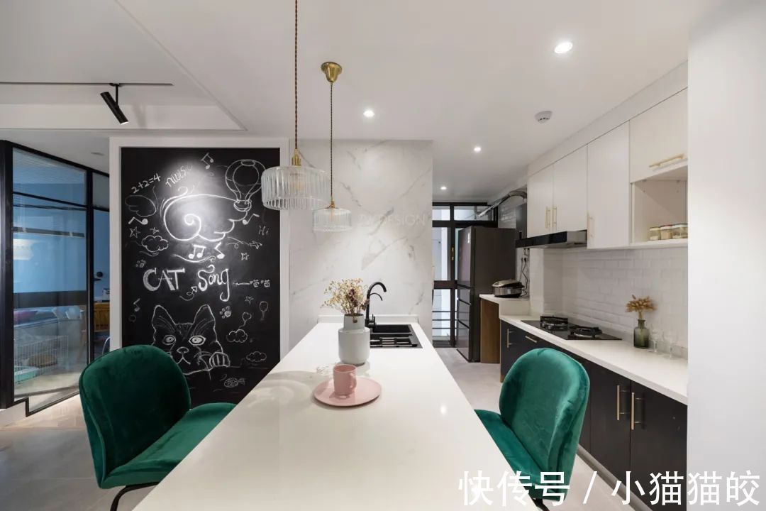 为主人|75㎡现代轻奢,精致的复古调,让小房子也清新脱俗