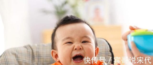 协调性|宝宝在半岁后，这些食物要常吃，有益于宝宝的健康发育，宝妈注意