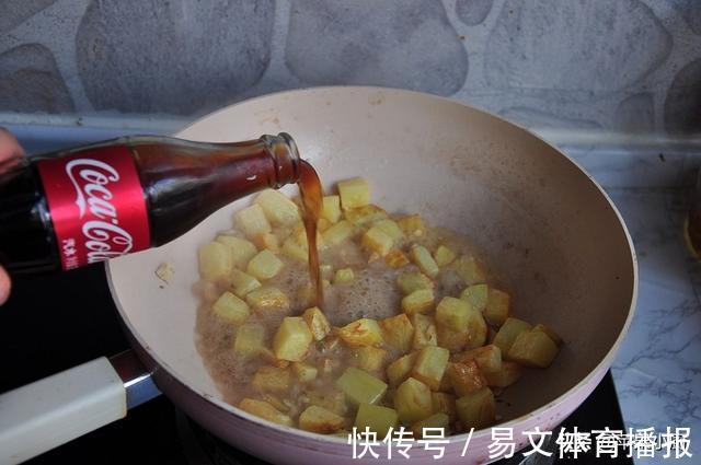 口感|加点饮料,让土豆吃起来有肉的口感,口感咸甜好滋味,与米饭很配