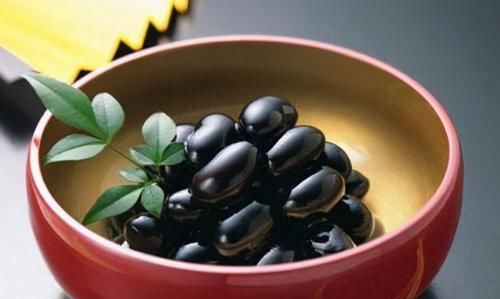 养颜|女性想要皮肤好，不妨多吃3种食物，美容养颜，改善睡眠质量