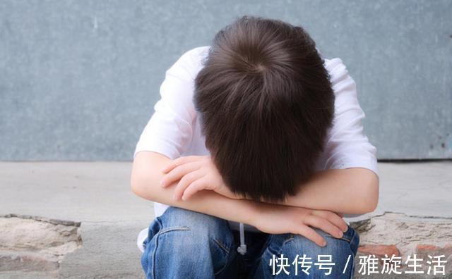 抑郁|“如果能重选,我一定不让孩子住校”,寄宿是省心还是“痛心”