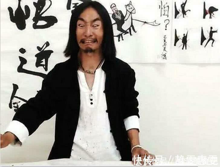 大师|如今“丑书”风盛行,看到这些“艺术家”的丑书,网友:我的刀呢