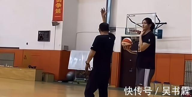 山东队|徐长锁被架空,男篮功勋正式回归,巩晓彬回归提上日程