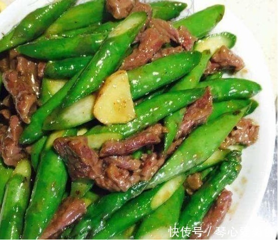 香飘四溢的几道家常菜，荤素搭配好吃不腻，越吃越香，做法还简单