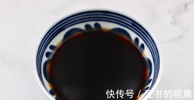 秘制|秘制双椒爆肉丝，孜然味满当当，下饭下酒又营养丰富！