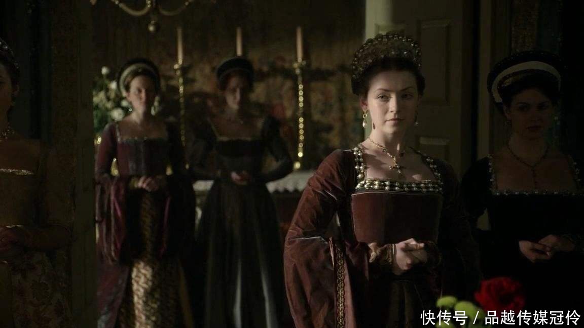 亨利八世|她是国王的堂姨，却被国王送上断头台，原因或者是这三个