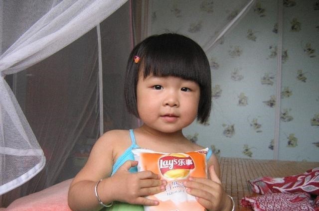 孩子|儿科医生:孩子不满3岁,少吃3物,小心坑娃不发育