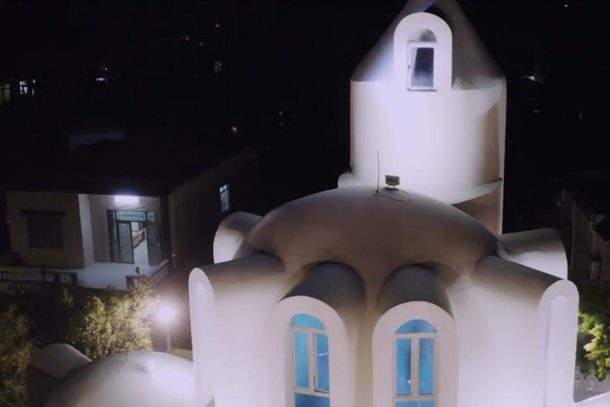 露臺|9人在三亞的城堡相處15天，享受C位超大泳池，這個戀愛綜藝太會了