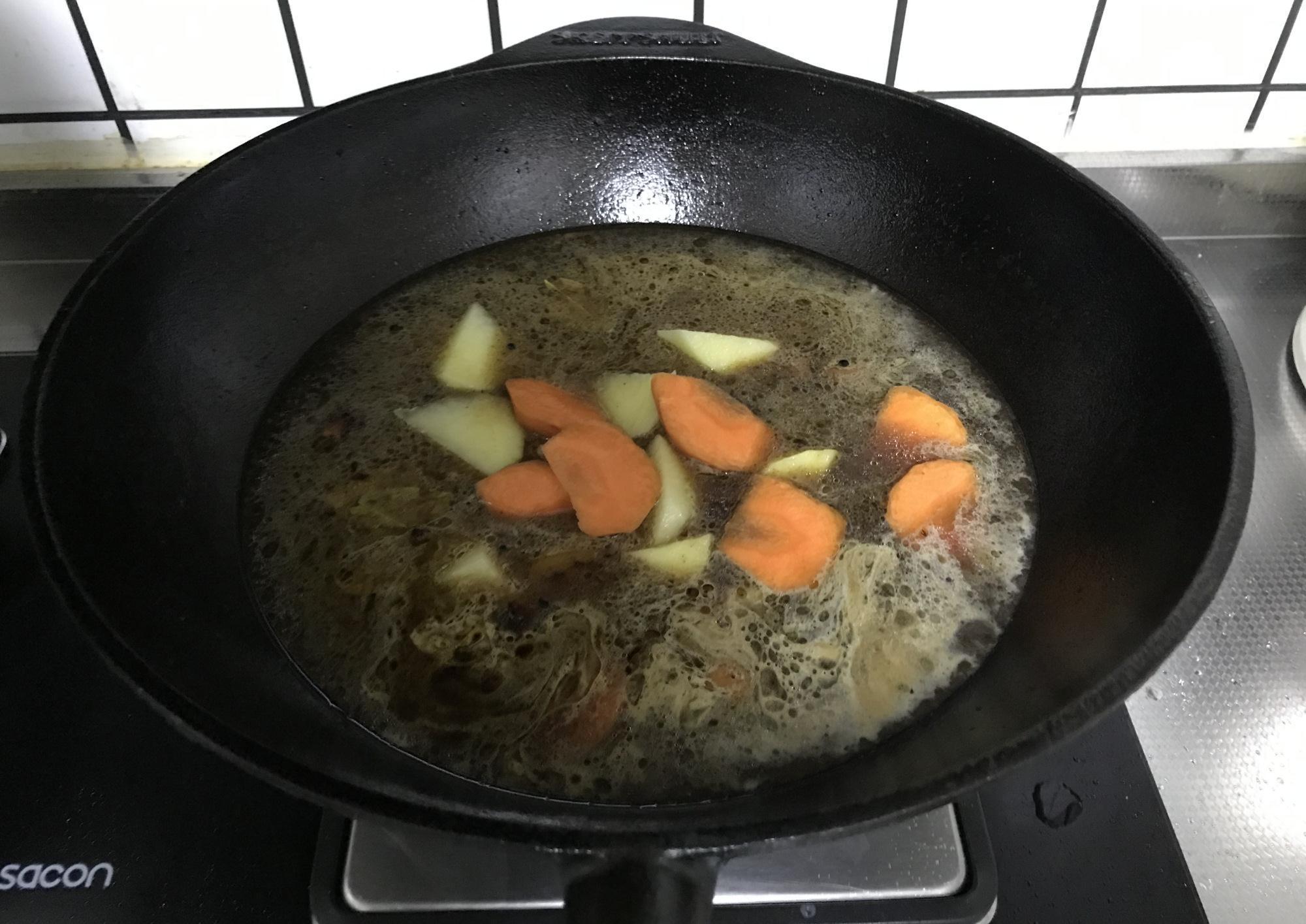 入秋后，吃猪肉牛肉，不如多吃它，营养全面还便宜，人人吃得起