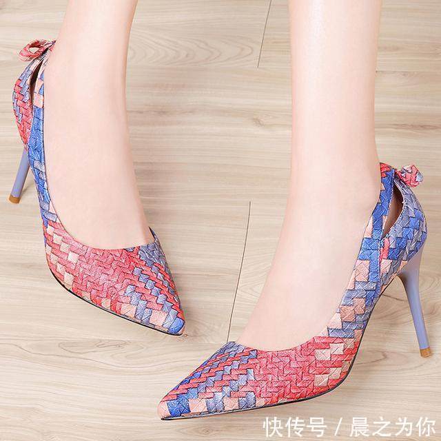 高跟鞋 尖头高跟鞋,勾勒细嫩美足,散发浓浓女人味