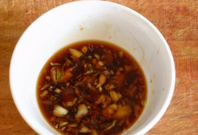 常被忽略的菜叶子,1块钱买一把,蒸着吃最香,不懂吃可惜了