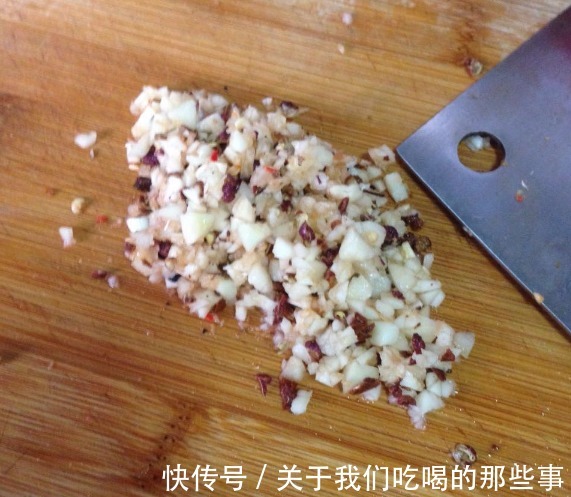 黄豆酱|教你做黄豆酱,几十年老配方,成本低无添加,香辣咸鲜,拌饭特香