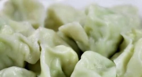 夏天,韭菜茴香靠边站,用它包饺子最香,3块钱1斤,我一周做2回